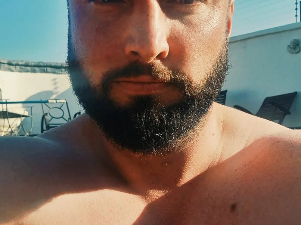 MauQi777's Offline XXX Chat