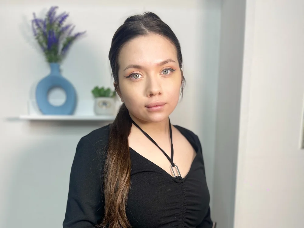 ErinCurry's Offline Chat Room