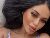 zara_rossi's webcam live show