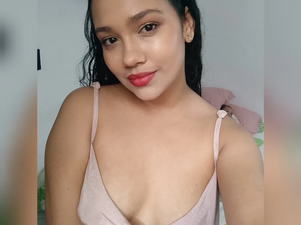 Colombiana_Sensual offline chatrum