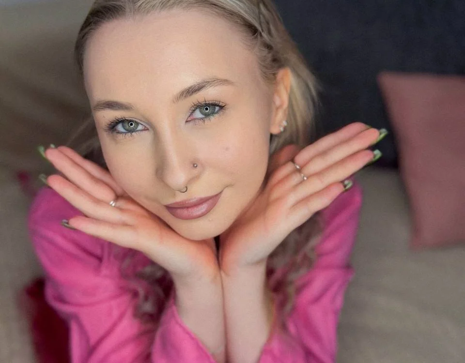 LunaLit's Offline XXX Chat