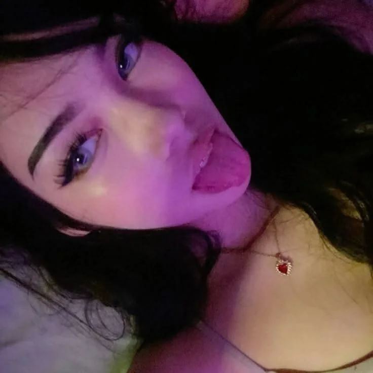 Urhotbae's Offline XXX Chat
