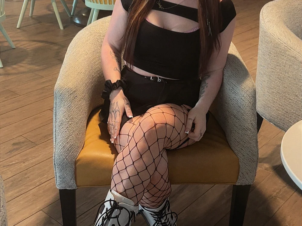 غرفة دردشة mistressx69 دون اتصال