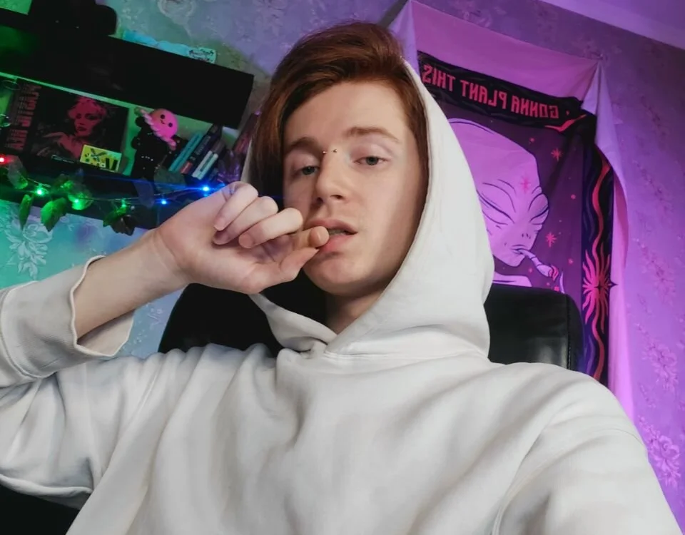 WadeMilton's Offline XXX Chat