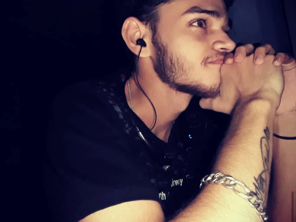 Offline XXX chat vishalsisodia25