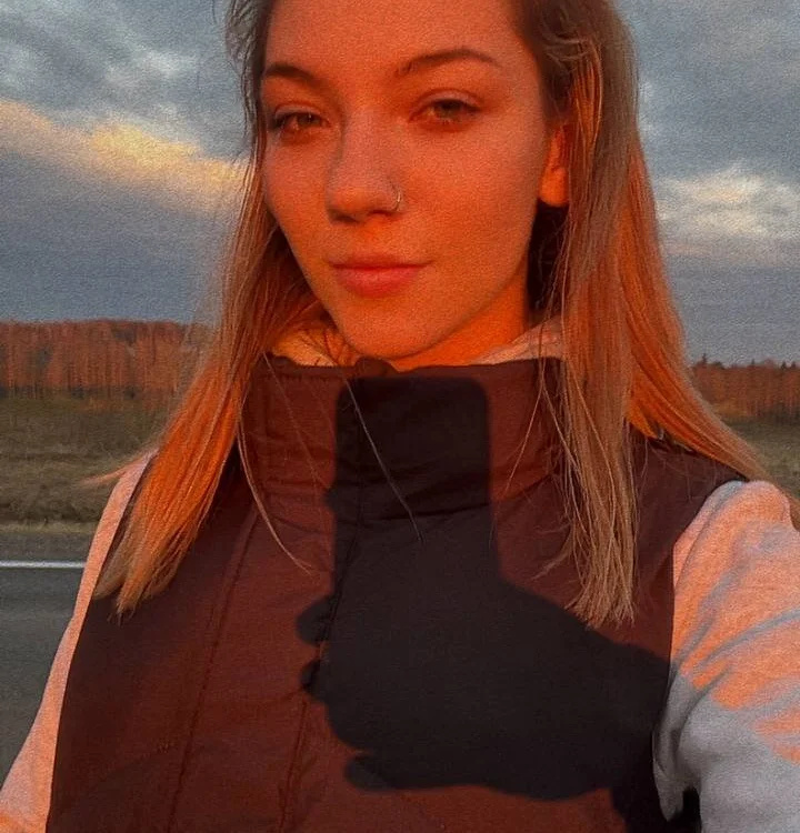 EmmaAzulay's Offline XXX Chat