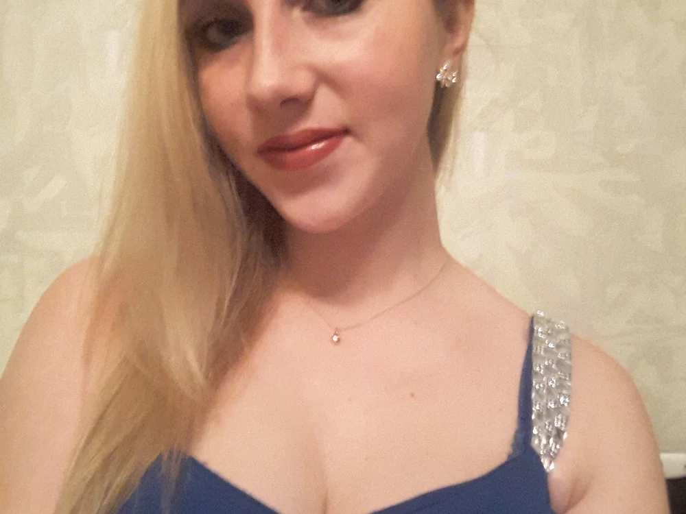 Kristi_Six's Offline XXX Chat