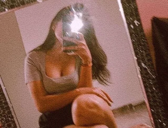 hot_ass_baby 離線 XXX 聊天