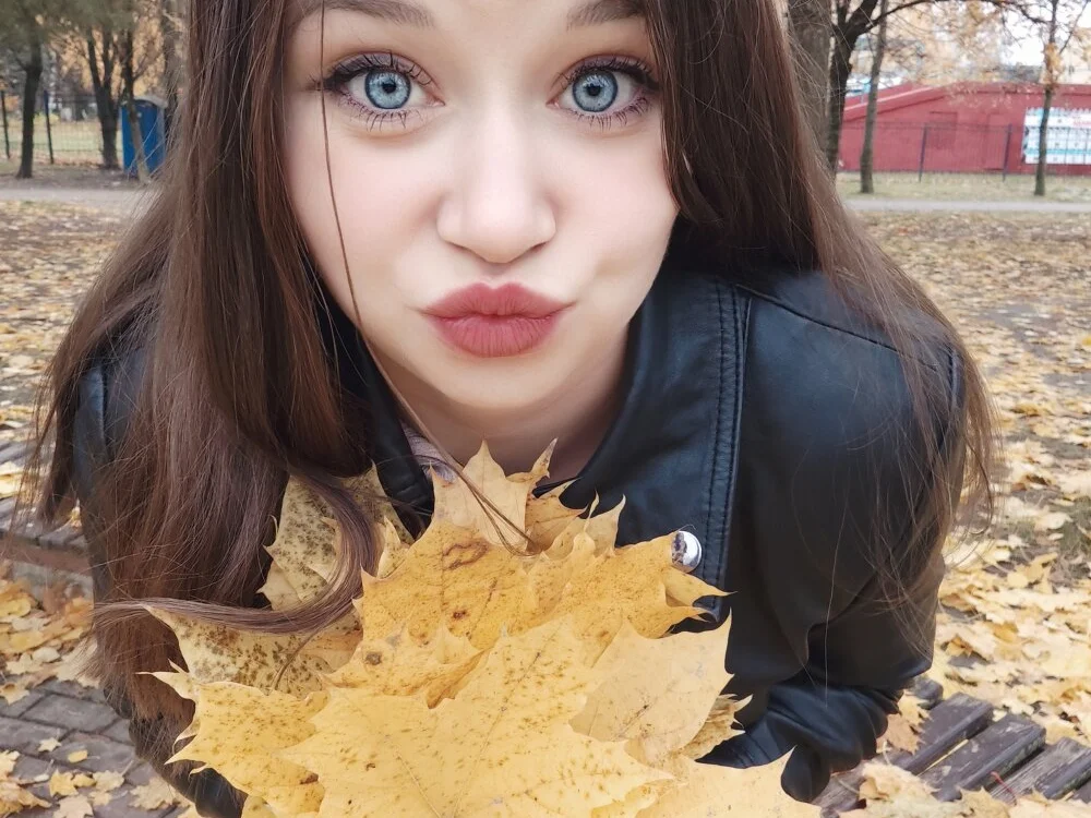 Alena25 Chat XXX offline