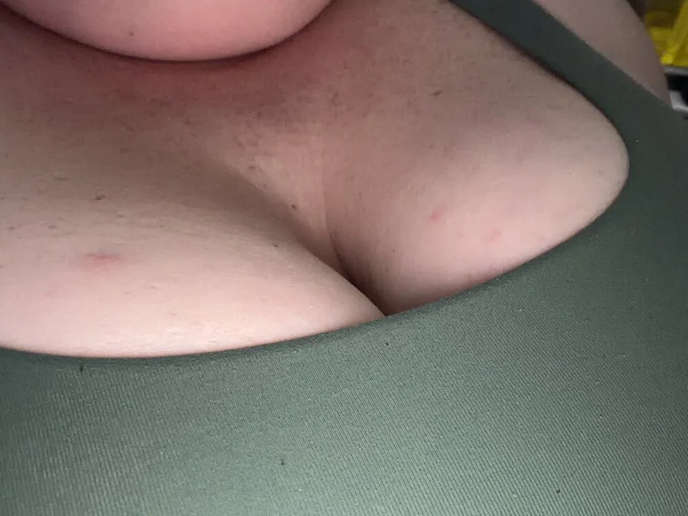 Dixie_Lady1986's Offline XXX Chat