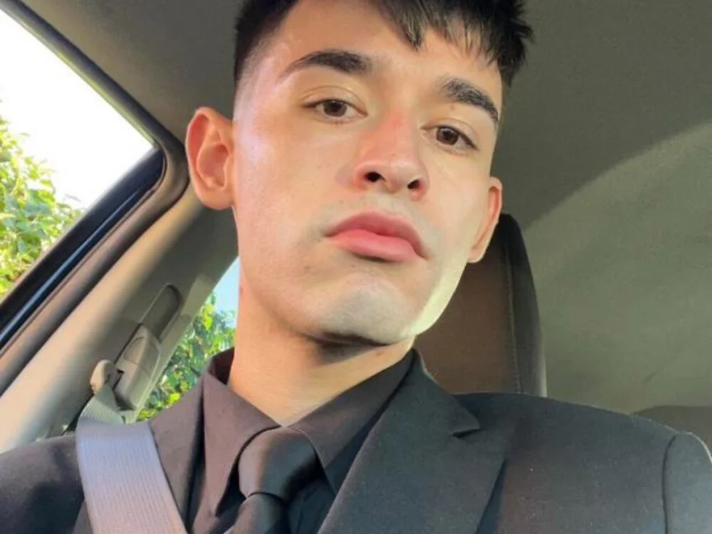 wetcock800's Offline XXX Chat