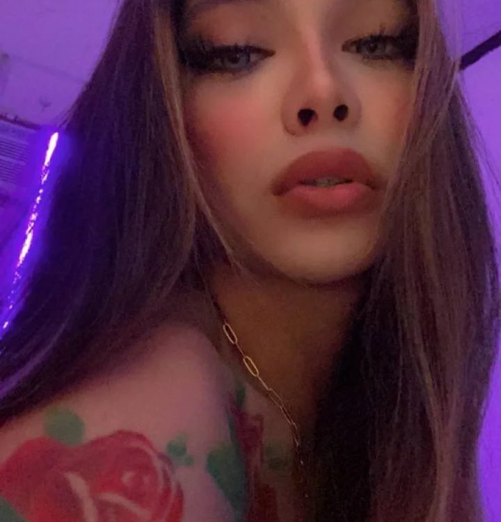 Offline XXX chat MajesticKitana