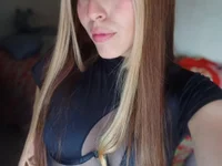 ariah_cute's webcam live show