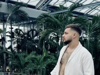 KingAdonisss webcam thumbnail