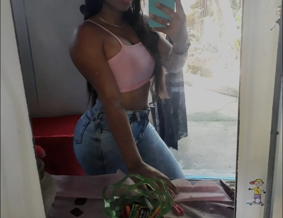 MorenaGreluda1's Offline XXX Chat