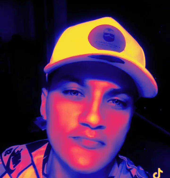 Andresmarquez1 offline chatrum