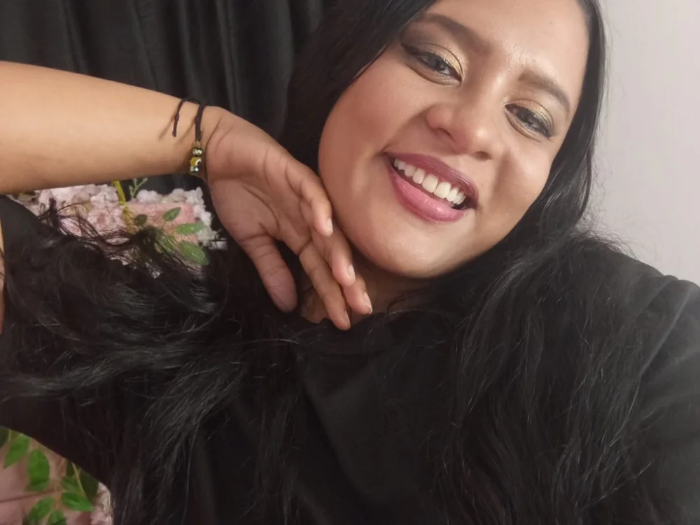 mell_sunsetn Offline XXX chat