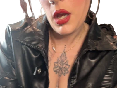 Itsivybelle_filthymilfuk on StripChat