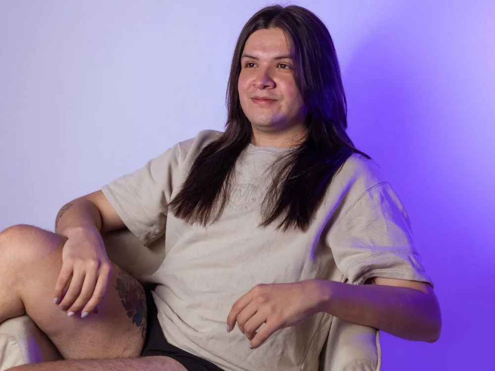 MatthewDavis_ Offline XXX-chat