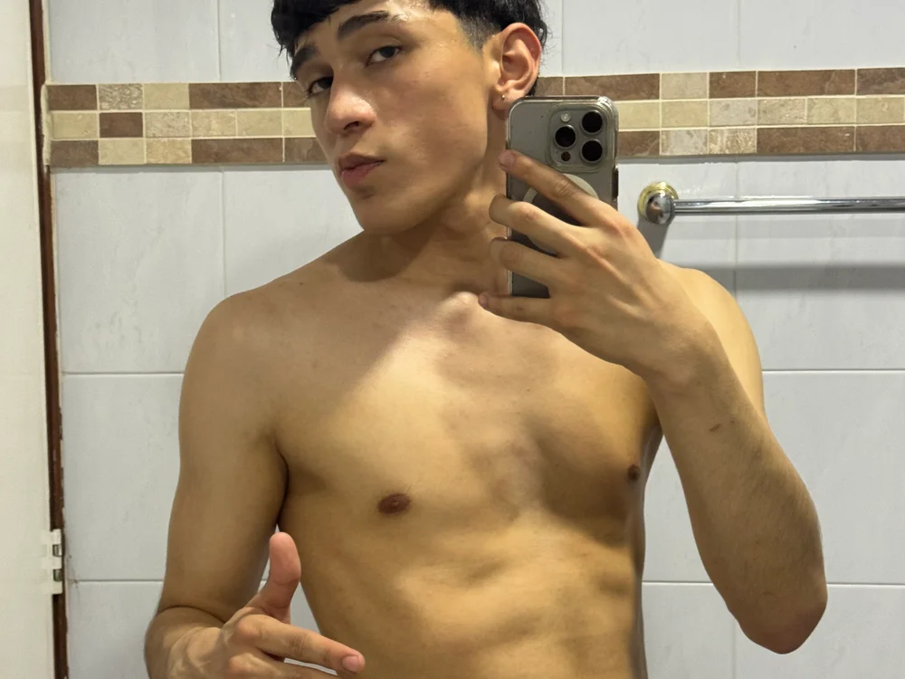 Bryanwild 離線 XXX 聊天