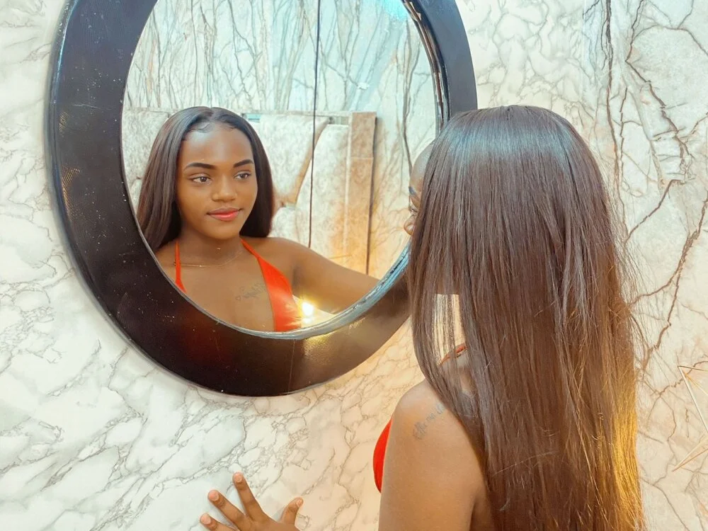 EXOTIC_EBONY_: συνομιλία ΧΧΧ εκτός σύνδεσης