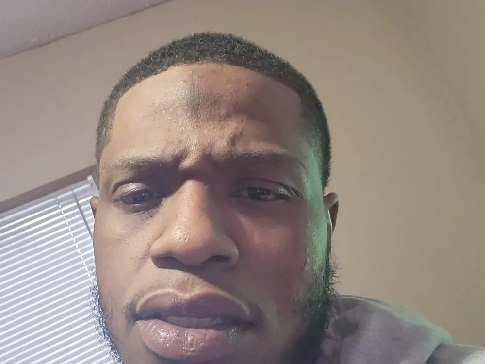 youngcityboy's Offline Chat Room