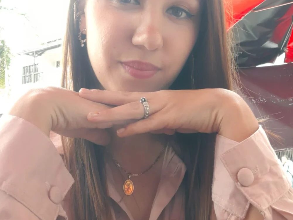 Natasha_Neal's Offline XXX Chat