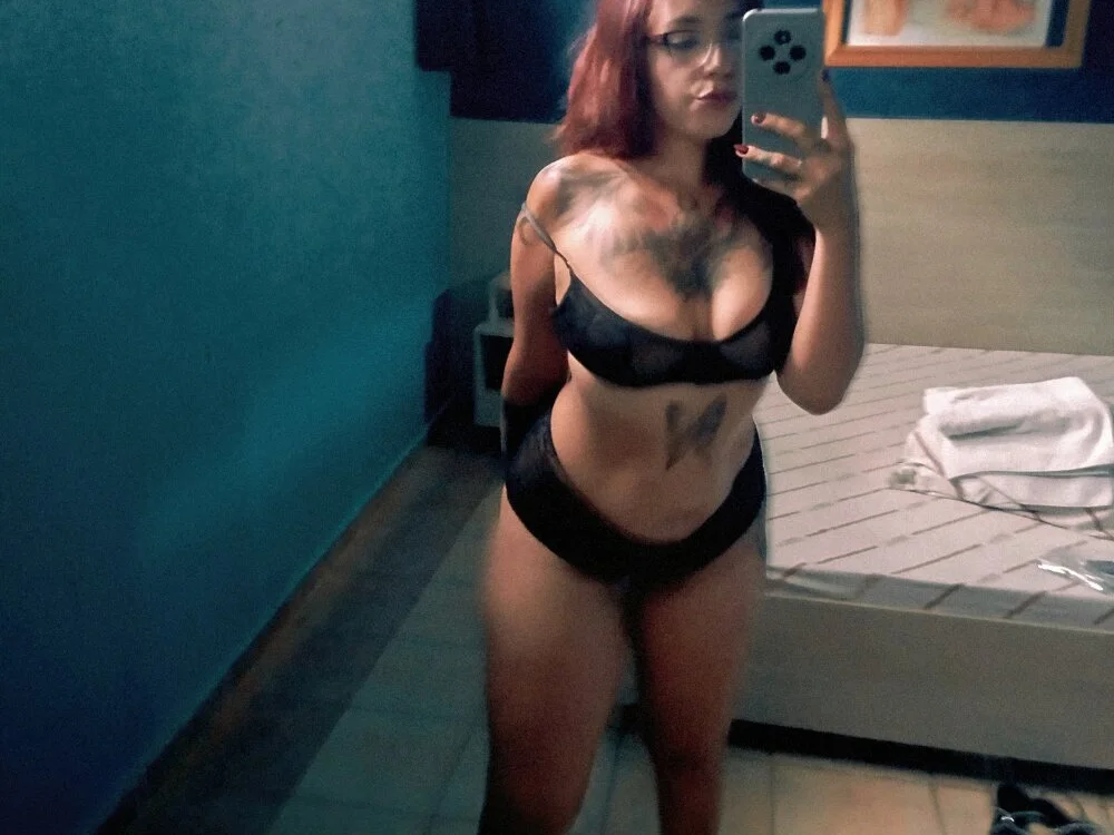 Allexa_rosa's Offline XXX Chat