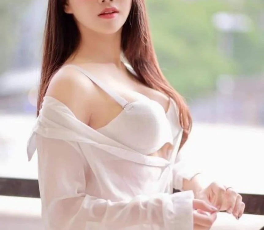 دردشة HanniZii الجنسية دون اتصال