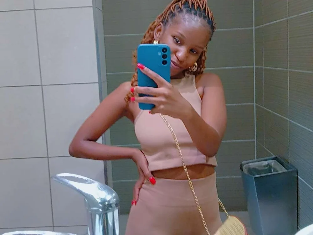Chocolate_Dainty01's Offline XXX Chat