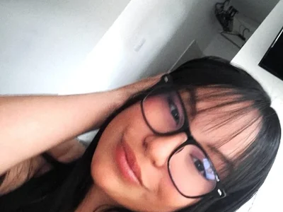 adothablondymar live profile