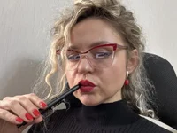 Nylon_play's Offline Chat Room