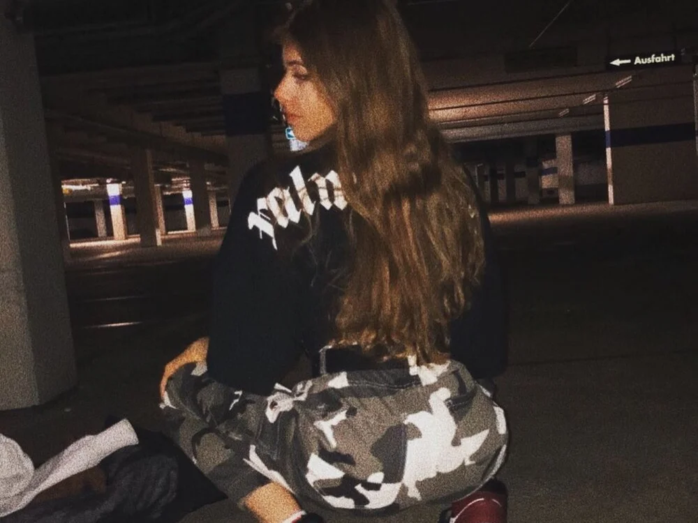 MelliMoon offline XXX-chatje