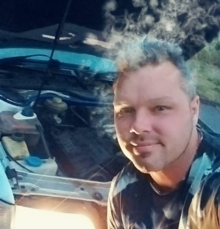 Bastilein1985 Offline XXX-Chat