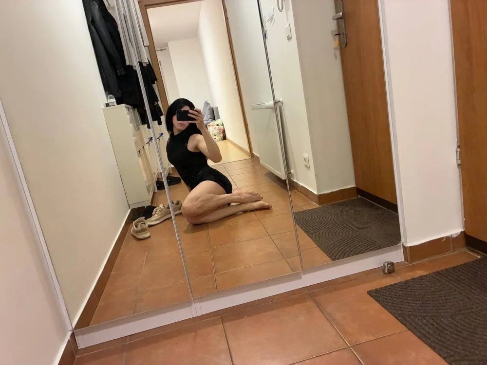 Pearl_Inferno Offline XXX-Chat