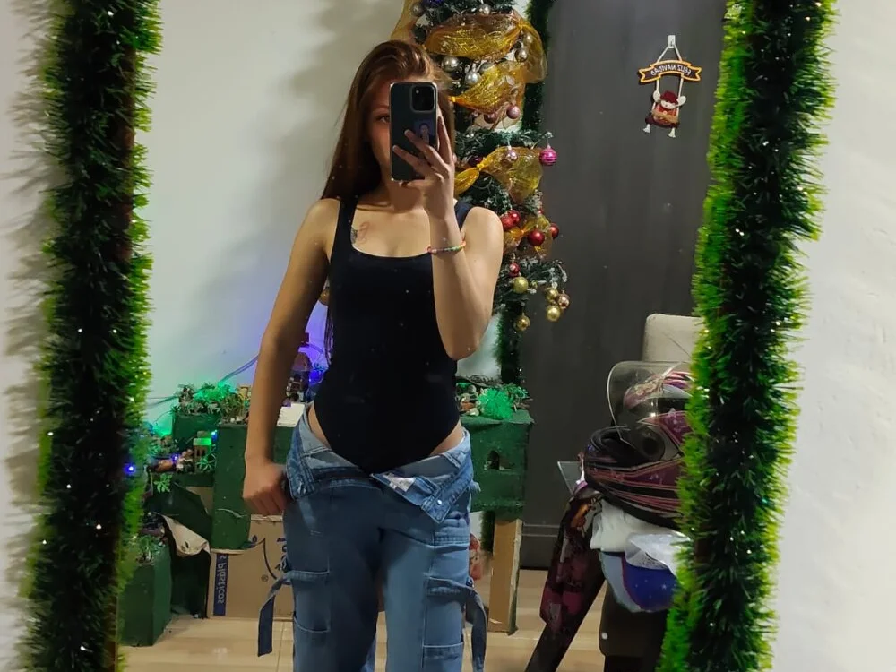 Ashley_benson_x Offline XXX-Chat