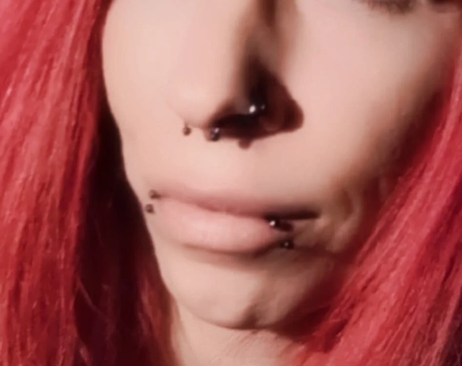 Ruby_Rebel Offline XXX-Chat