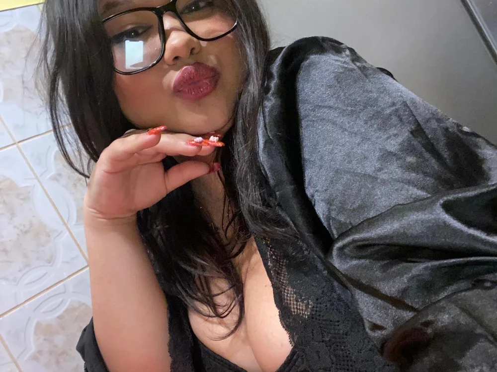 RoxyJugs offline chatrum
