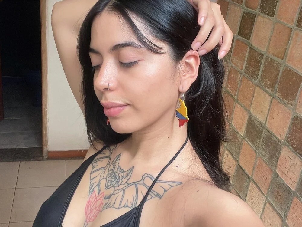 Antonia-bloom Adlı Modelin Çevrimdışı XXX Sohbeti