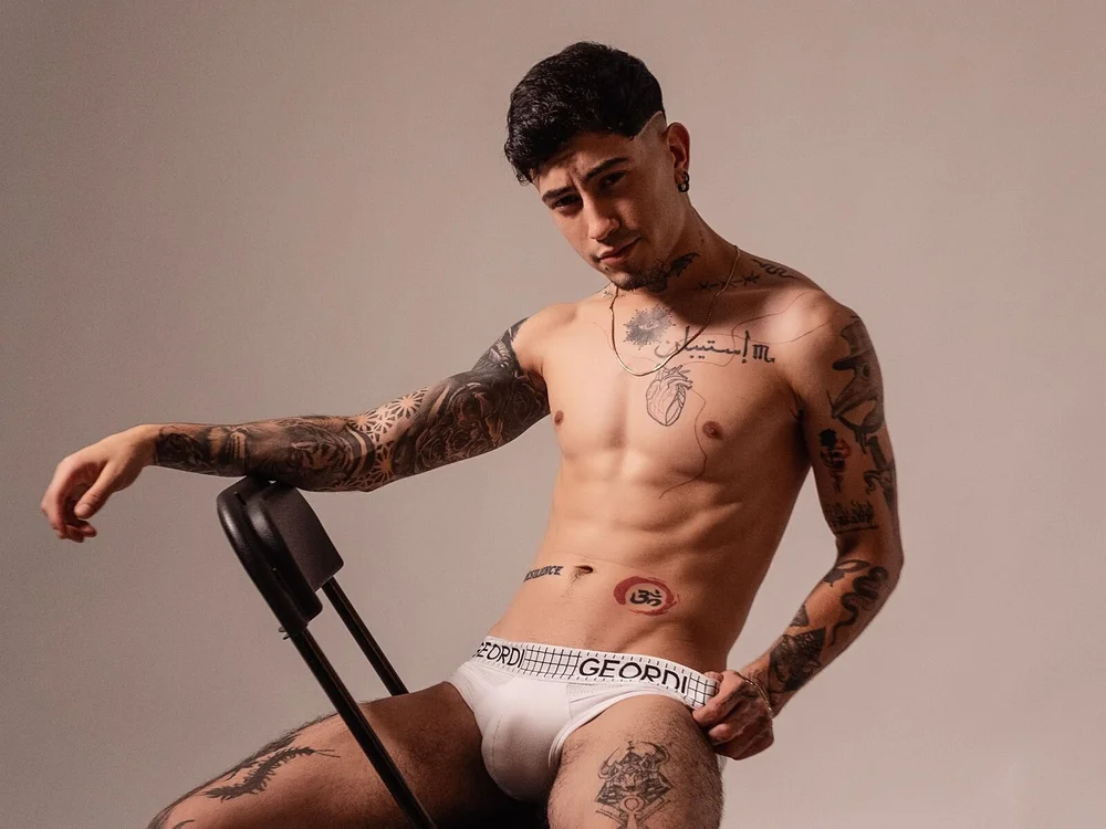 StefanOrtega's Offline XXX Chat