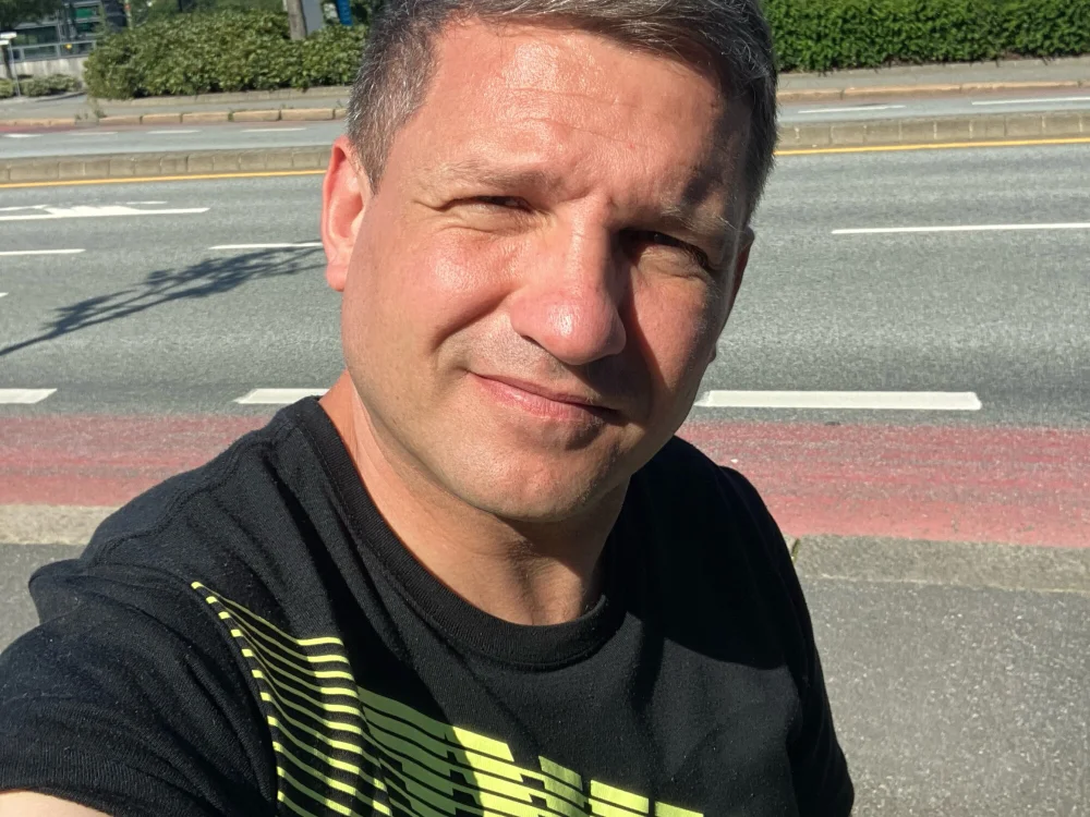 juanyourn Offline XXX chat