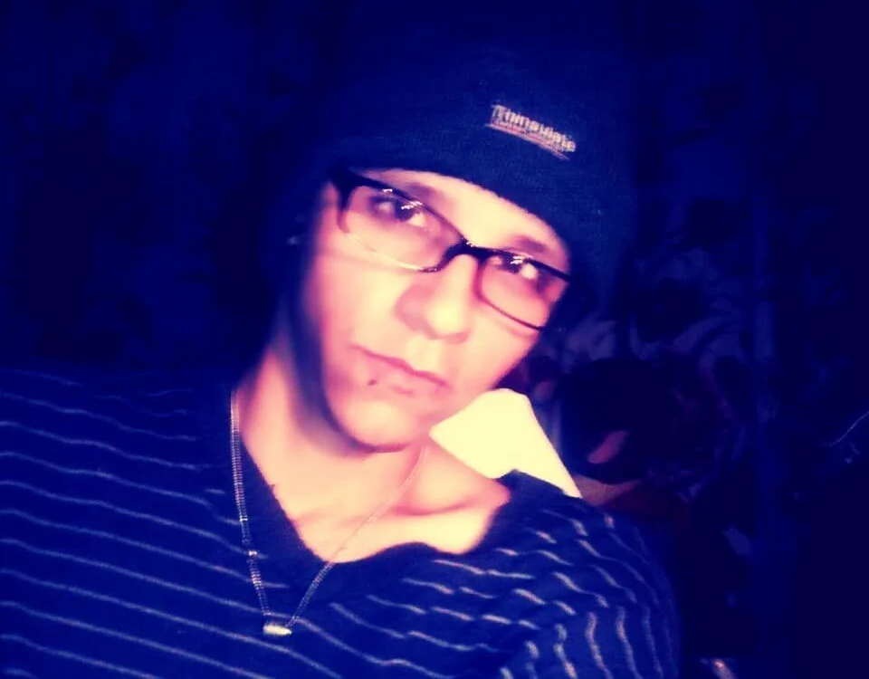 ELPROFETASEX's Offline XXX Chat