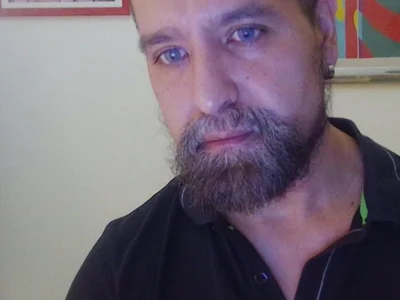 AMIRDIB2025 Male Medium Free Cam Strip