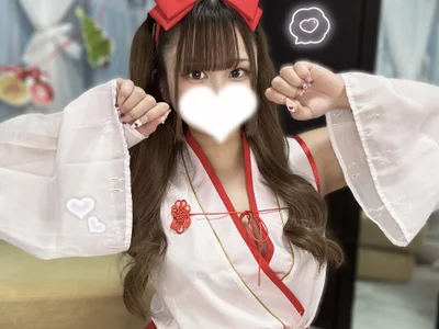 MAIKA_pyon on StripChat