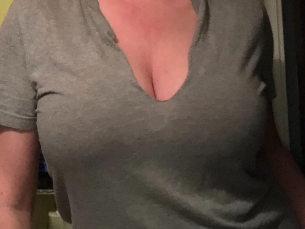 Офлайн-чат XXX SimplytheBreast