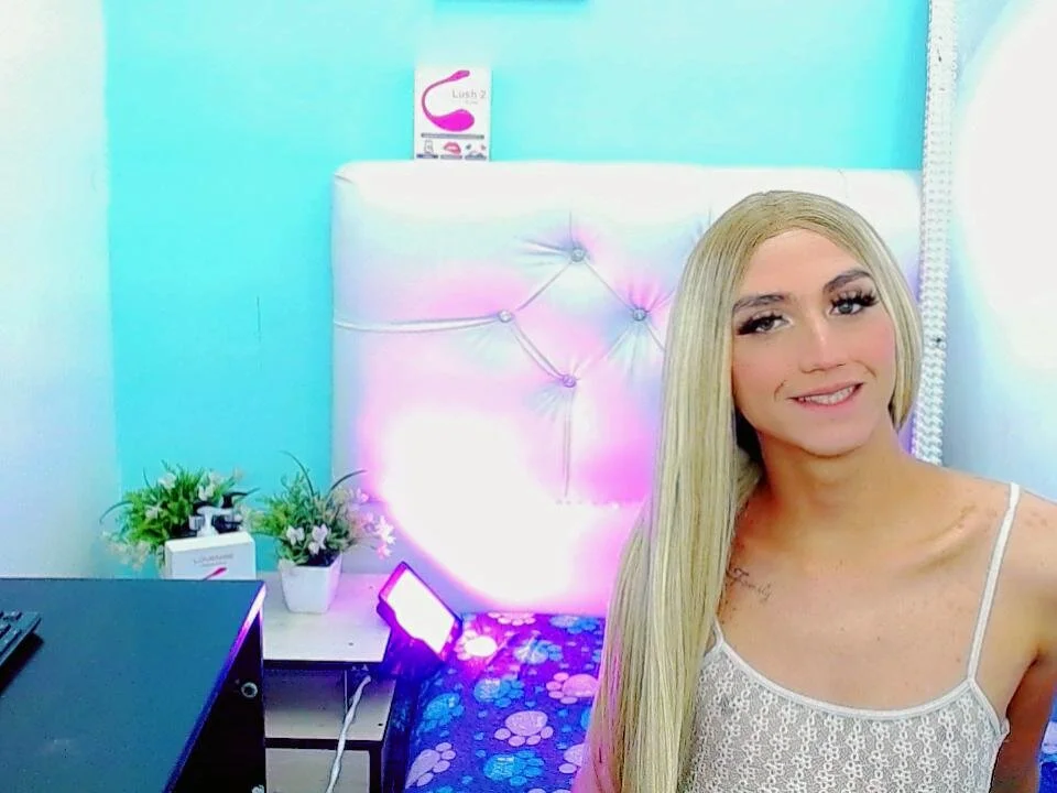 _canndy_ Adlı Modelin Çevrimdışı XXX Sohbeti