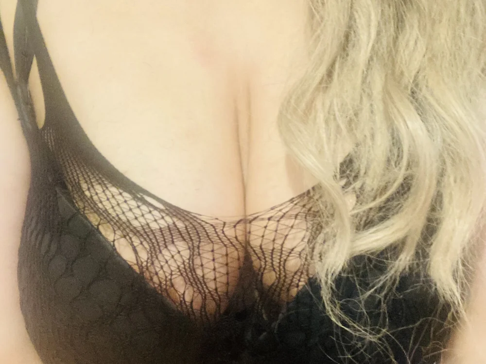 Curvy_GoddessUK offline chatrum