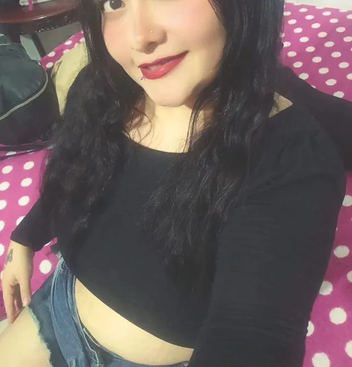 Nayara-Rose Chat XXX offline