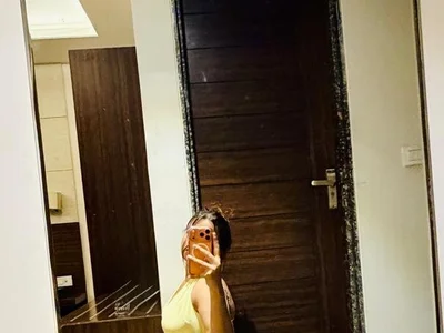 Maashooqaaa_girl Female Dildo Webcam Naked