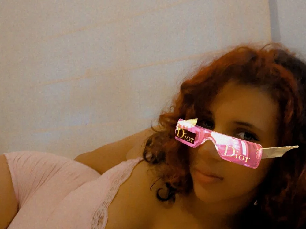 RavenNoirr offline XXX-chat